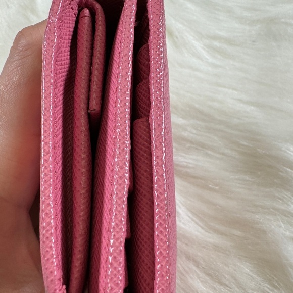 Authantic Prada Pink Trifold Hand Wallet - Picture 9 of 16